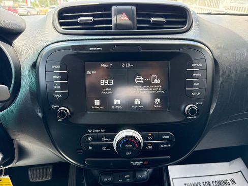 Used 2019 Kia Soul + FWD image 37