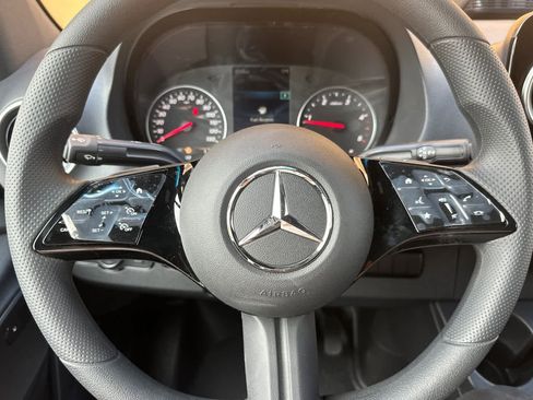 New 2025 Mercedes-Benz Sprinter 2500 image 18
