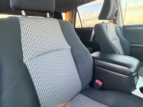 Used 2015 Toyota 4Runner SR5 image 49