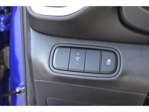 Used 2023 Hyundai Venue SEL w/ Cargo Package image 22