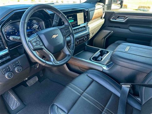 Certified 2025 Chevrolet Silverado 2500 High Country w/ Technology Package image 12