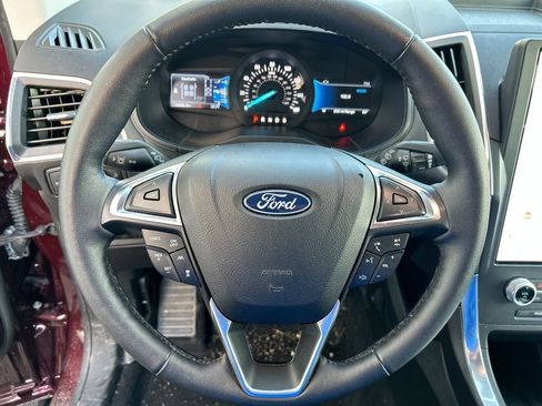 Used 2023 Ford Edge Titanium w/ Equipment Group 301A AWD/4WD image 29