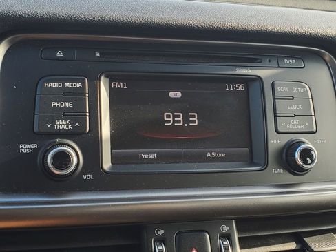 Used 2016 Kia Optima LX image 24