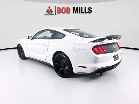 Used 2022 Ford Mustang Coupe RWD image 5