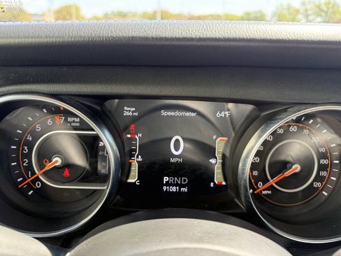 Used 2020 Jeep Gladiator Overland w/ Uconnect 4C Nav & Sound Group image 16