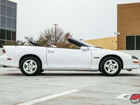 Used 1997 Chevrolet Camaro Z28 w/ Preferred Equipment Group 2 image 13