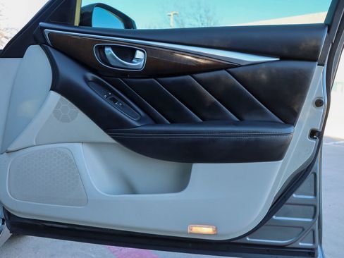 Used 2015 INFINITI Q50 Premium w/ Deluxe Touring Package image 10