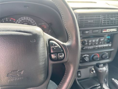 Used 2002 Chevrolet Camaro Z28 w/ SS Performance/Appearance Pkg RWD image 20