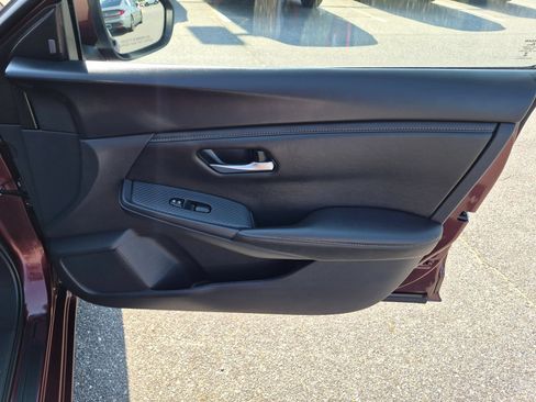 Used 2025 Nissan Sentra SV w/ All-Weather Package FWD image 32