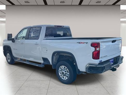 Used 2024 Chevrolet Silverado 2500 LT image 6