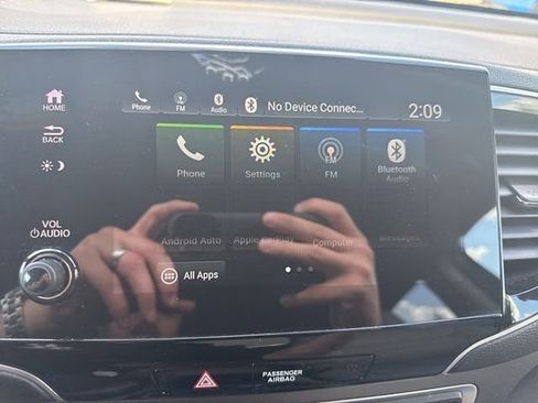 Used 2020 Honda Pilot EX image 10