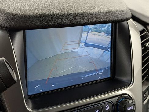 Used 2019 Chevrolet Suburban LT AWD/4WD image 20