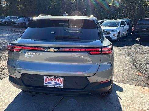 New 2026 Chevrolet Equinox EV LT image 6