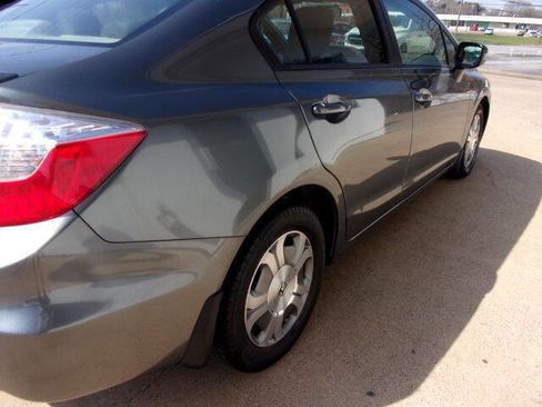 Used 2012 Honda Civic Hybrid Sedan image 4