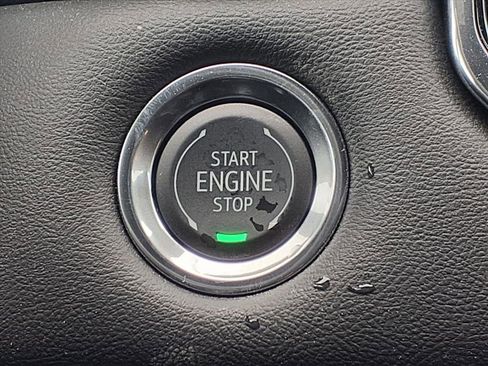 New 2026 GMC Canyon Elevation w/ Convenience Package image 9