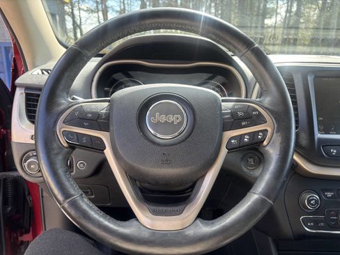 Used 2014 Jeep Cherokee Limited w/ Technology Group image 11