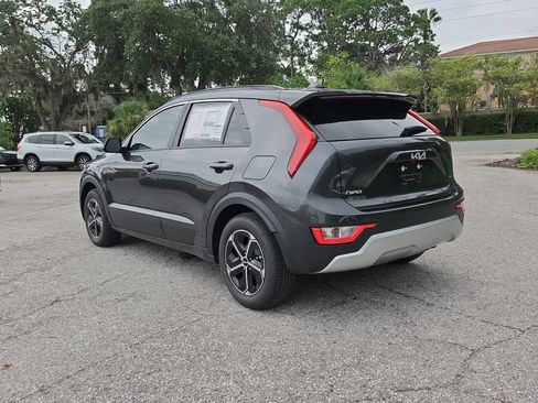 New 2026 Kia Niro EX FWD image 6