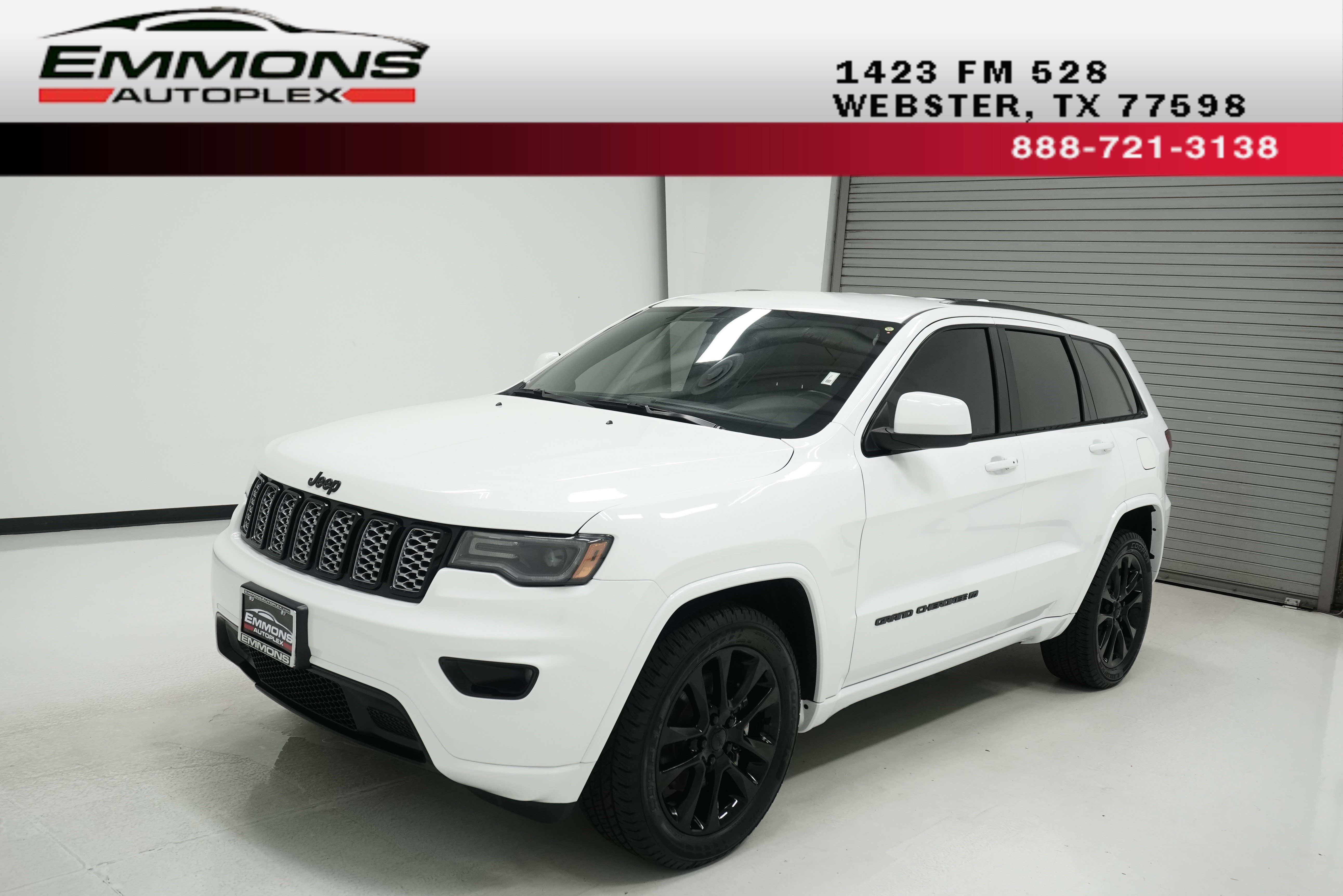 Used 2022 Jeep Grand Cherokee Laredo X RWD image 1