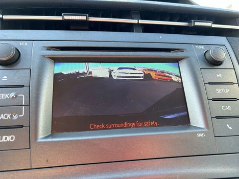 Used 2015 Toyota Prius Two image 6