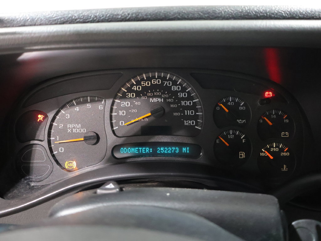 Used 2004 Chevrolet Avalanche 4x4 w/ Preferred Equipment Group image 34
