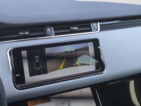 Used 2023 Land Rover Range Rover Evoque R-Dynamic S image 10