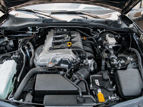 Used 2025 MAZDA MX-5 Miata Grand Touring w/ Weather Package RWD image 29