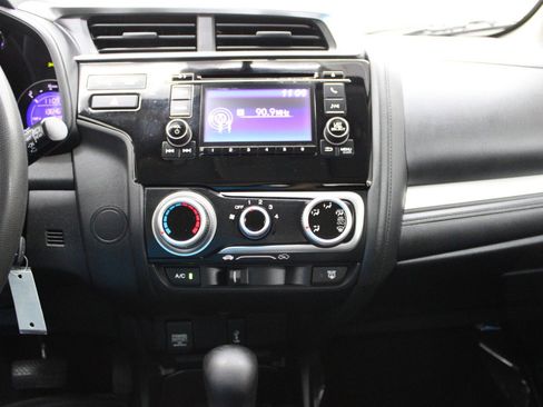 Used 2018 Honda Fit LX image 20
