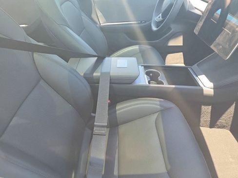 Used 2025 Tesla Model 3 Long Range RWD image 4