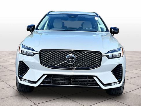 Used 2026 Volvo XC60 B5 Ultra w/ Protection Package Premier AWD/4WD image 3