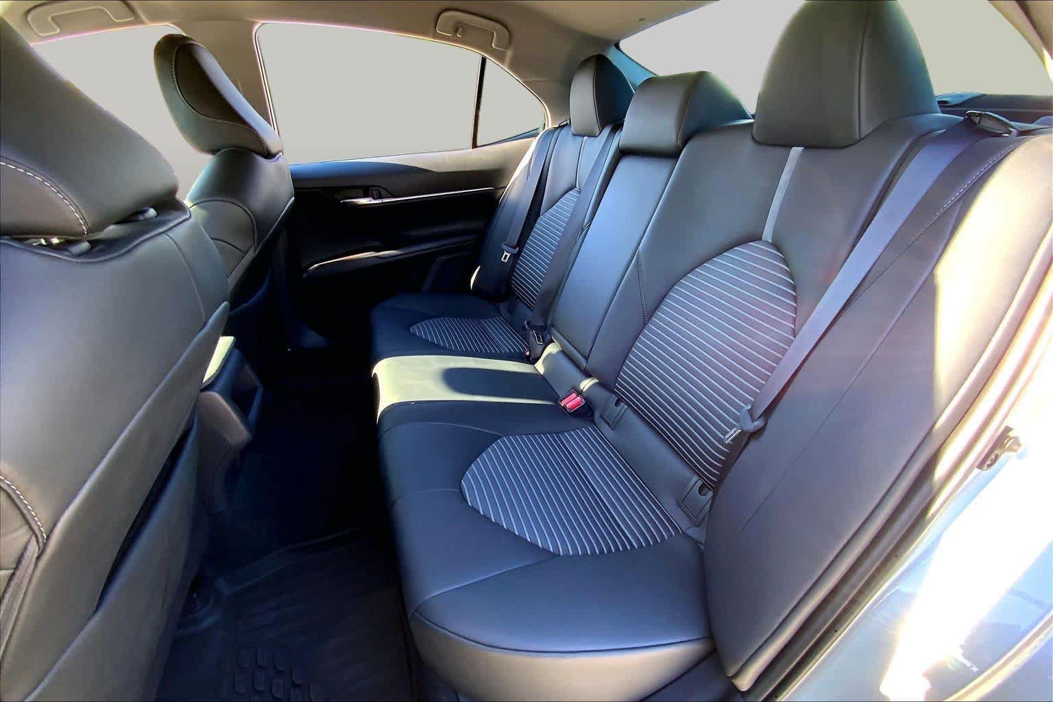 Used 2024 Toyota Camry SE FWD image 20