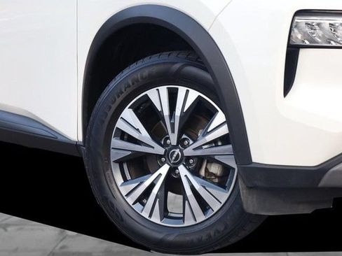 Certified 2023 Nissan Rogue SV w/ SV Premium B Package AWD/4WD image 3