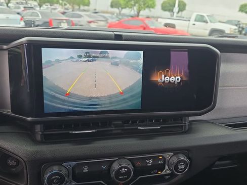 Used 2025 Jeep Wrangler Sport image 22