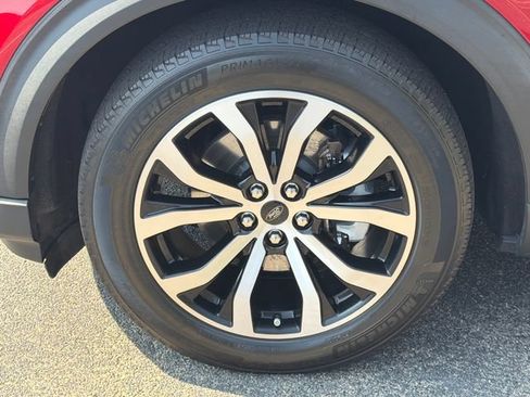 Used 2023 Ford Explorer ST-Line w/ Class IV Trailer Tow Package RWD image 13