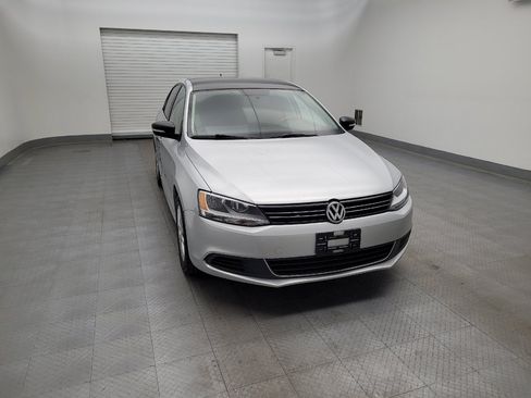 Used 2014 Volkswagen Jetta SE FWD image 14