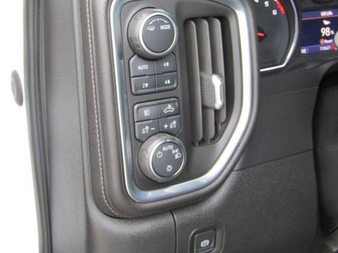 Used 2020 Chevrolet Silverado 1500 LT Trail Boss w/ Convenience Package AWD/4WD image 15