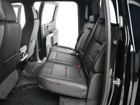 Used 2019 Chevrolet Silverado 1500 High Country w/ High Country Premium Package image 36