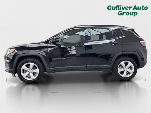 Used 2020 Jeep Compass Latitude w/ Popular Equipment Group FWD image 3