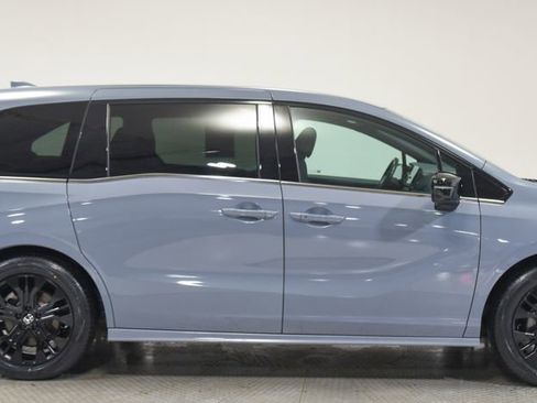 Used 2025 Honda Odyssey Sport-L image 12