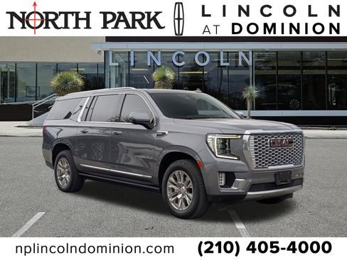 Used 2022 GMC Yukon XL Denali image 1