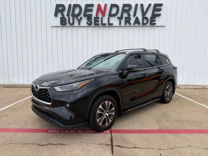 Used 2024 Toyota Highlander XLE