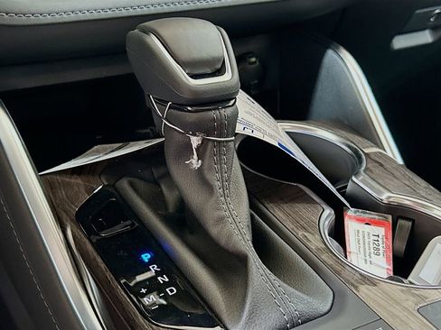 New 2025 Toyota Highlander Platinum image 14