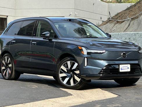 New 2025 Volvo EX90 Ultra image 2