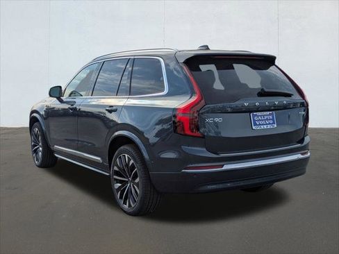 New 2026 Volvo XC90 T8 Plus w/ Protection Package Premier image 2