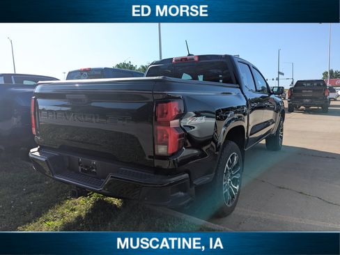 Used 2024 Chevrolet Colorado Z71 w/ LPO, Dark Essentials Package AWD/4WD image 4