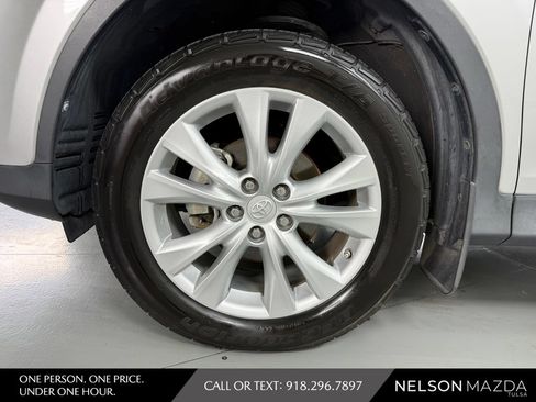 Used 2014 Toyota RAV4 Limited w/ Technology Package FWD image 11
