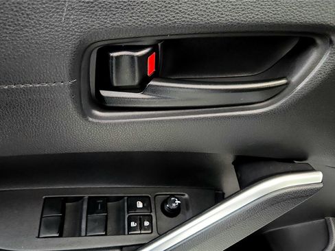 Certified 2023 Toyota Corolla Cross LE w/ Moonroof Package image 22