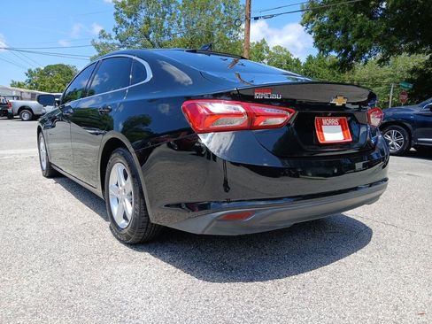 Used 2022 Chevrolet Malibu LT FWD image 8