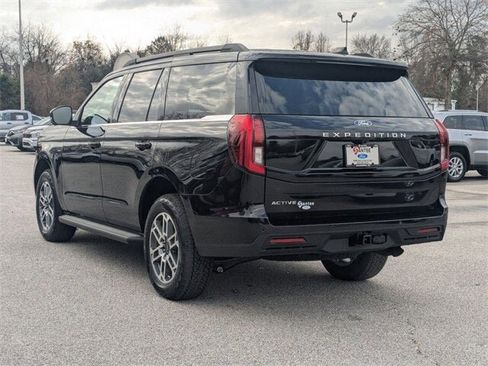 New 2026 Ford Expedition Active image 5