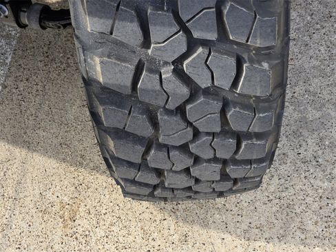 New 2026 Jeep Gladiator Sport image 11