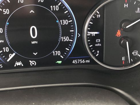 Used 2023 Buick Enclave Premium AWD/4WD image 29